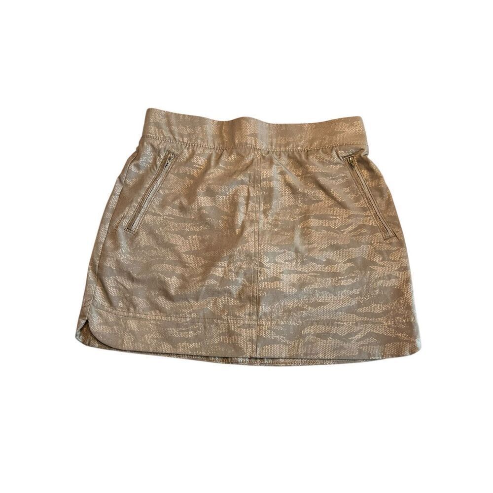 ORVIS Women’s Green Camo Embossed Pull-On Travel golf Skort zip Pockets Size XS